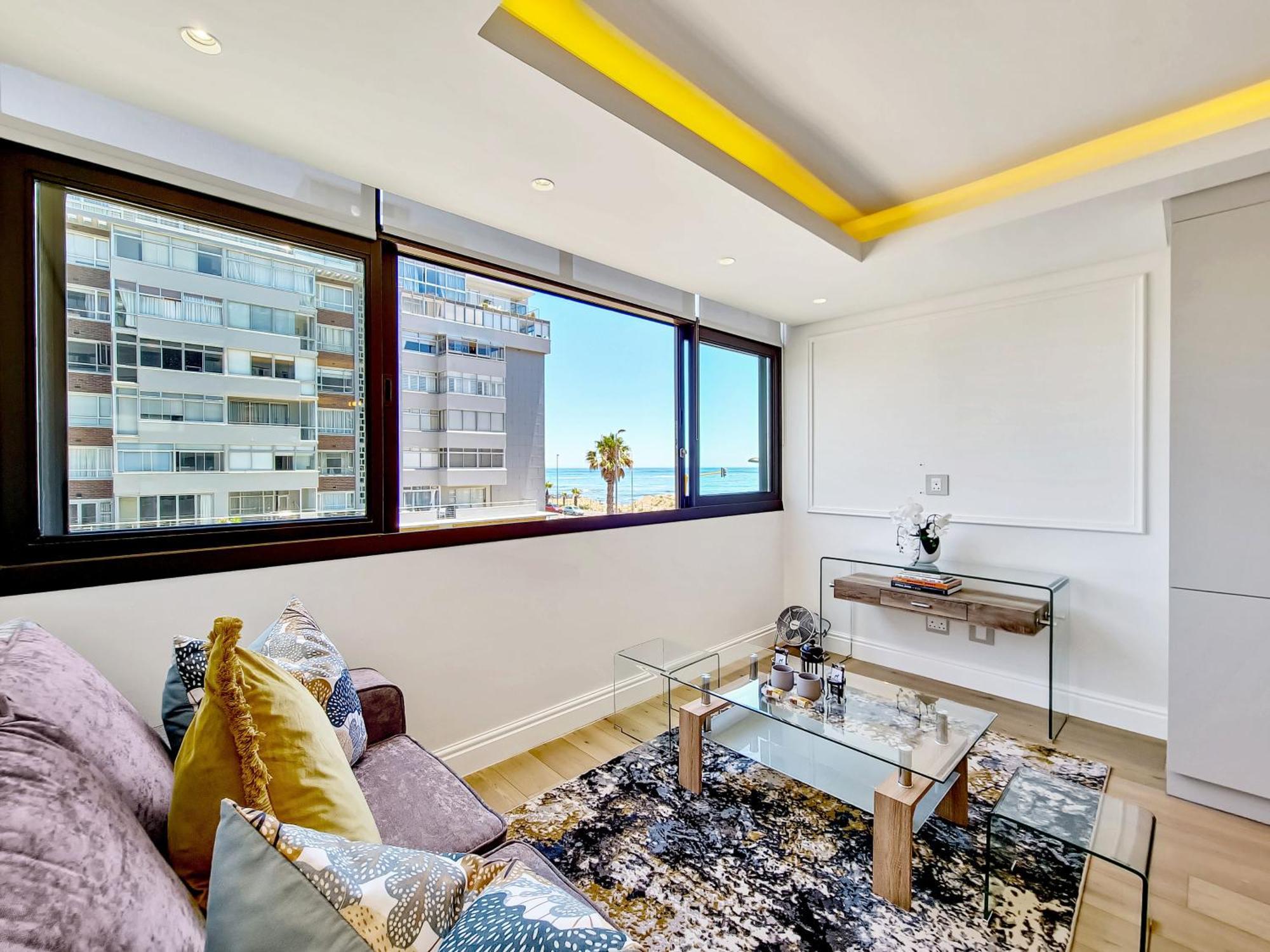 Apartment With Ocean And Promenade View Sea Point
