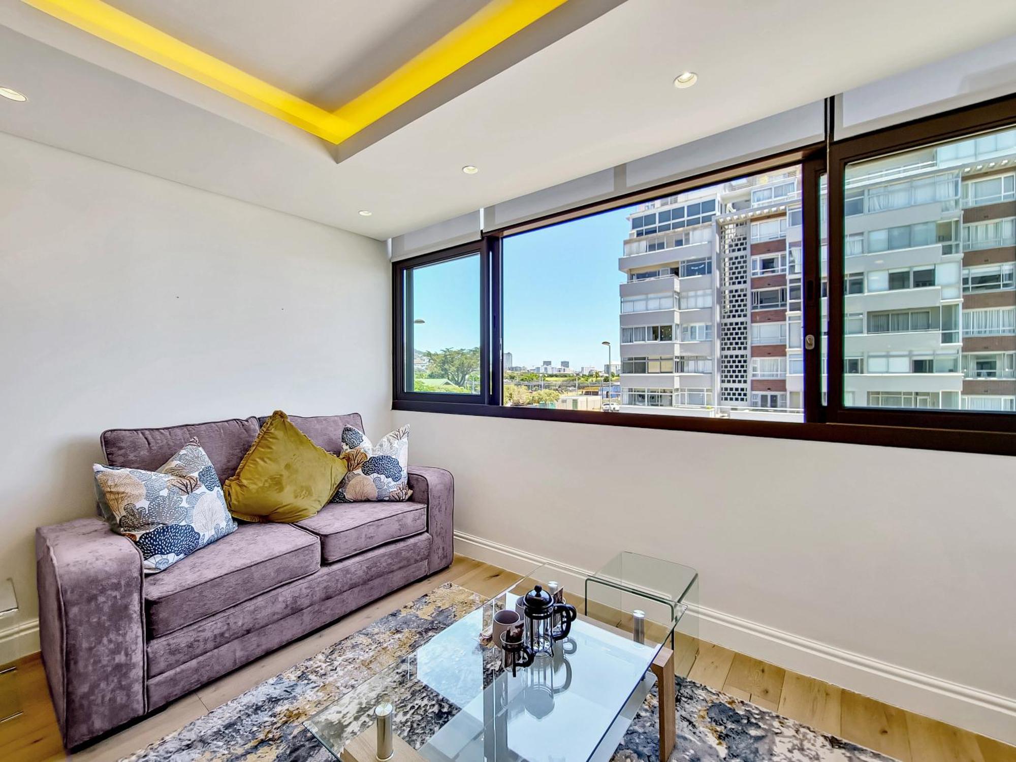 With Ocean And Promenade View Sea Point *