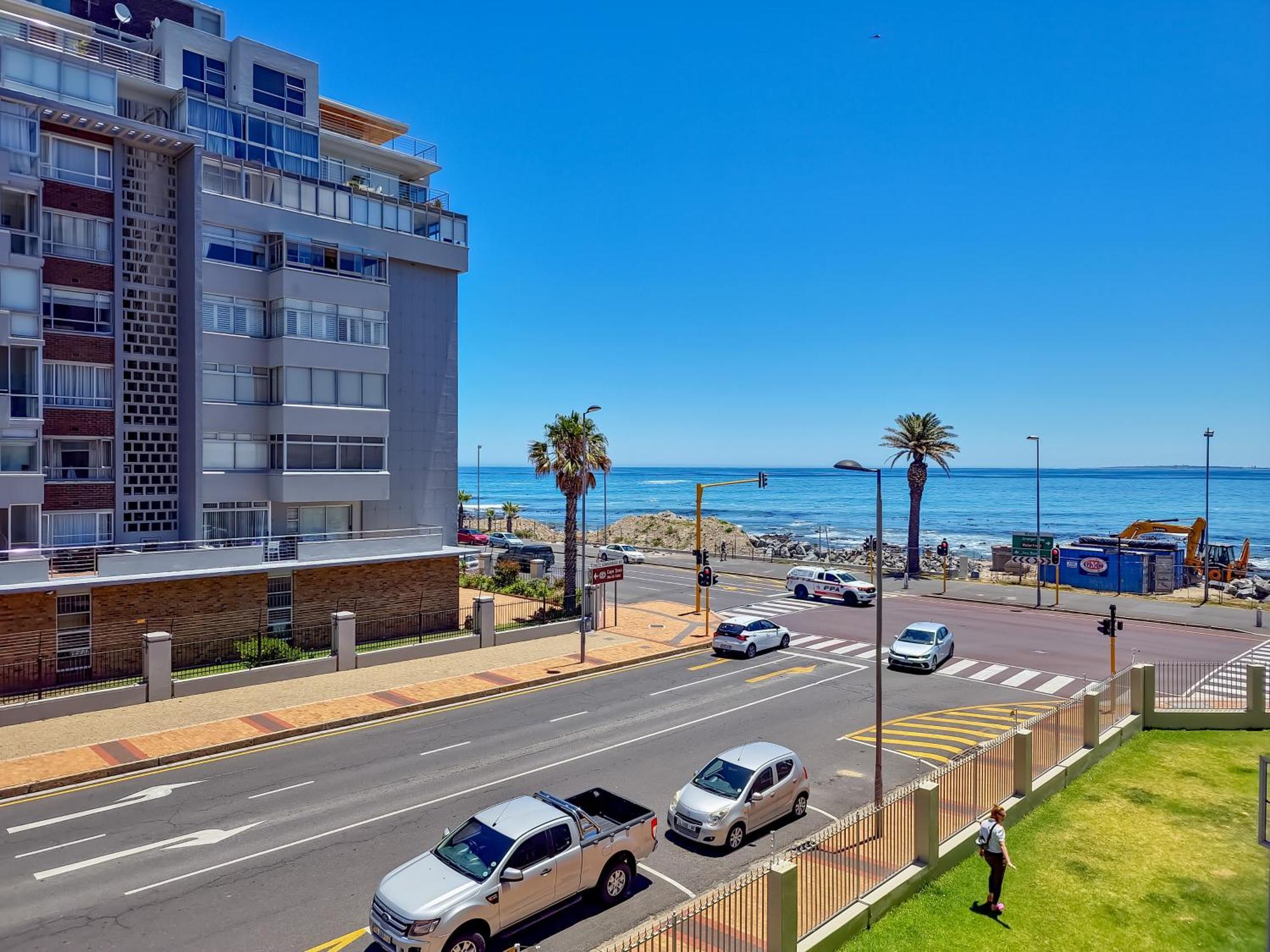 With Ocean And Promenade View Sea Point