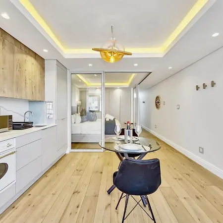 Studio With Ocean And Promenade View Sea Point Kapstadt Exterior foto