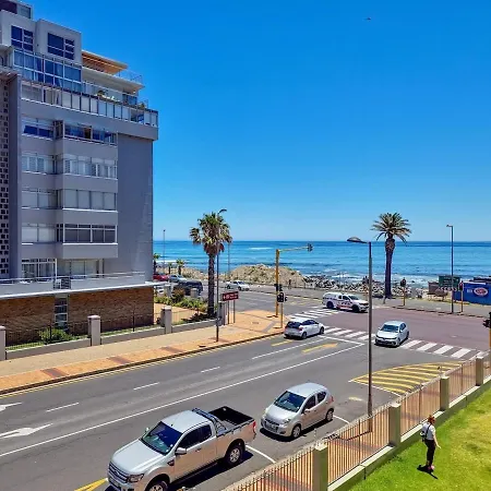 Studio With Ocean And Promenade View Sea Point Kapstadt Exterior foto